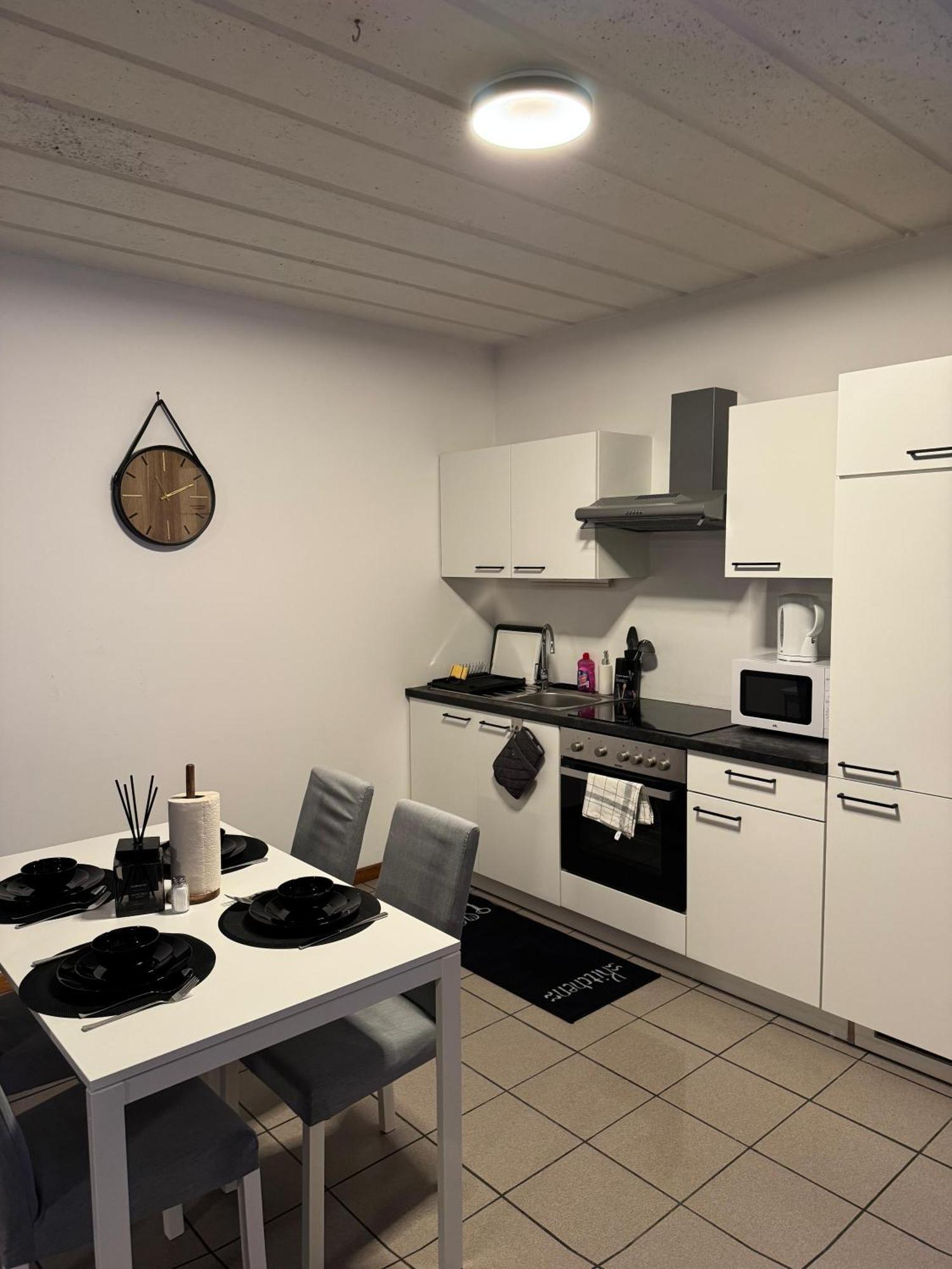 Appartement De Luxe Entierement Renove - Proche Aeroport De Bruxelles, Quartier Chic Esterno foto